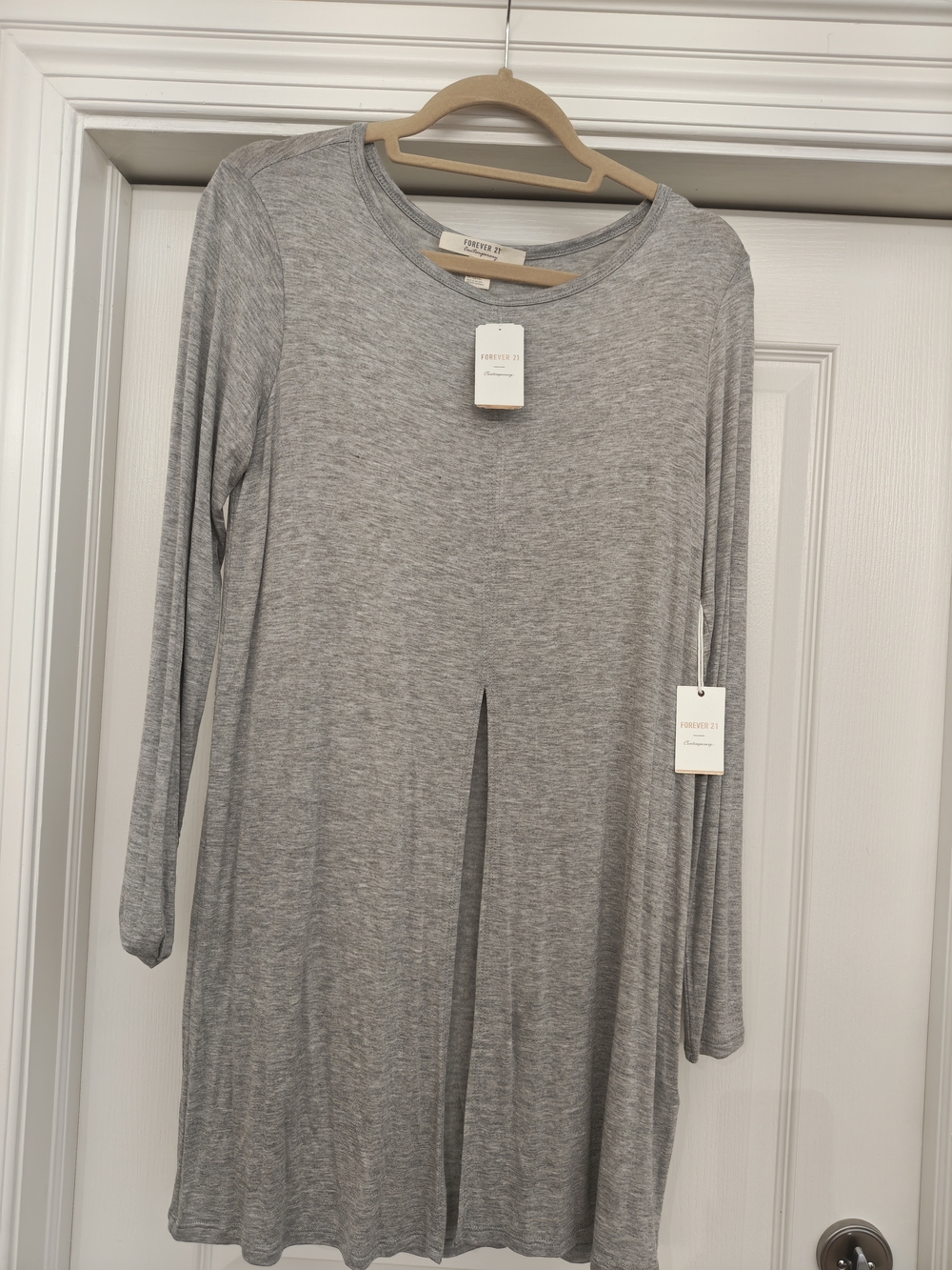 Y2K Forever 21 Light Gray Long Sleeve Tunic with Front Center Slit